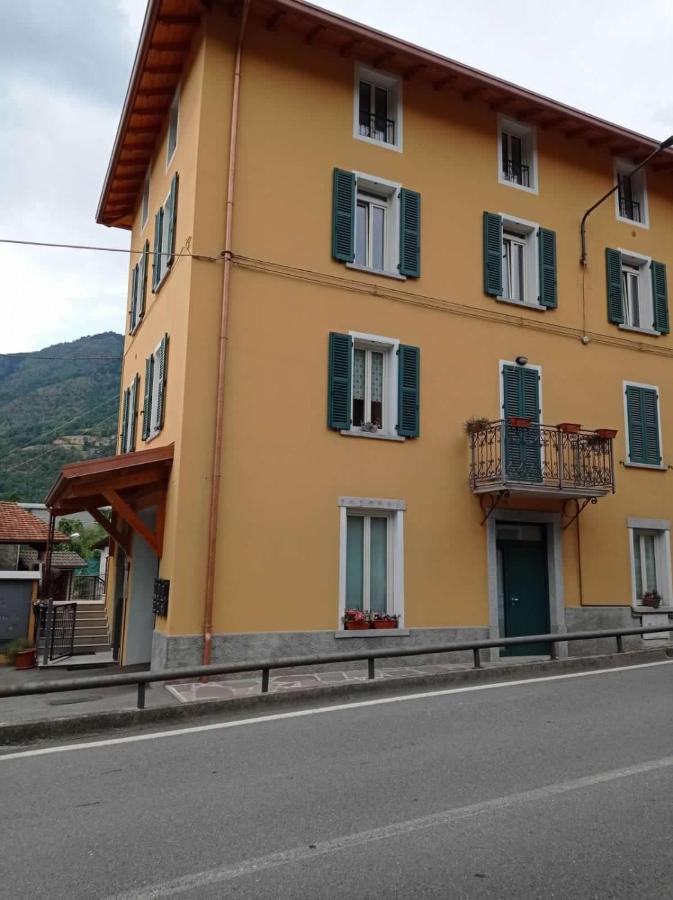 La Maison Di Gabriella E Alfredo Edolo Eksteriør bilde